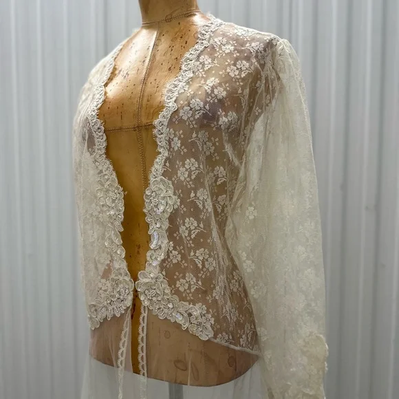 Victoria's Secret Sheer Lace Robe - Picture 4 of 7